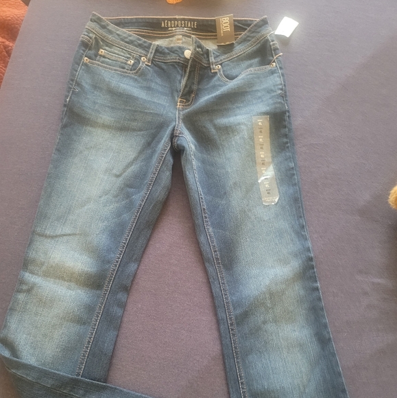 Aeropostale low rise slightly flared leg Jean 👖 - Picture 9 of 9
